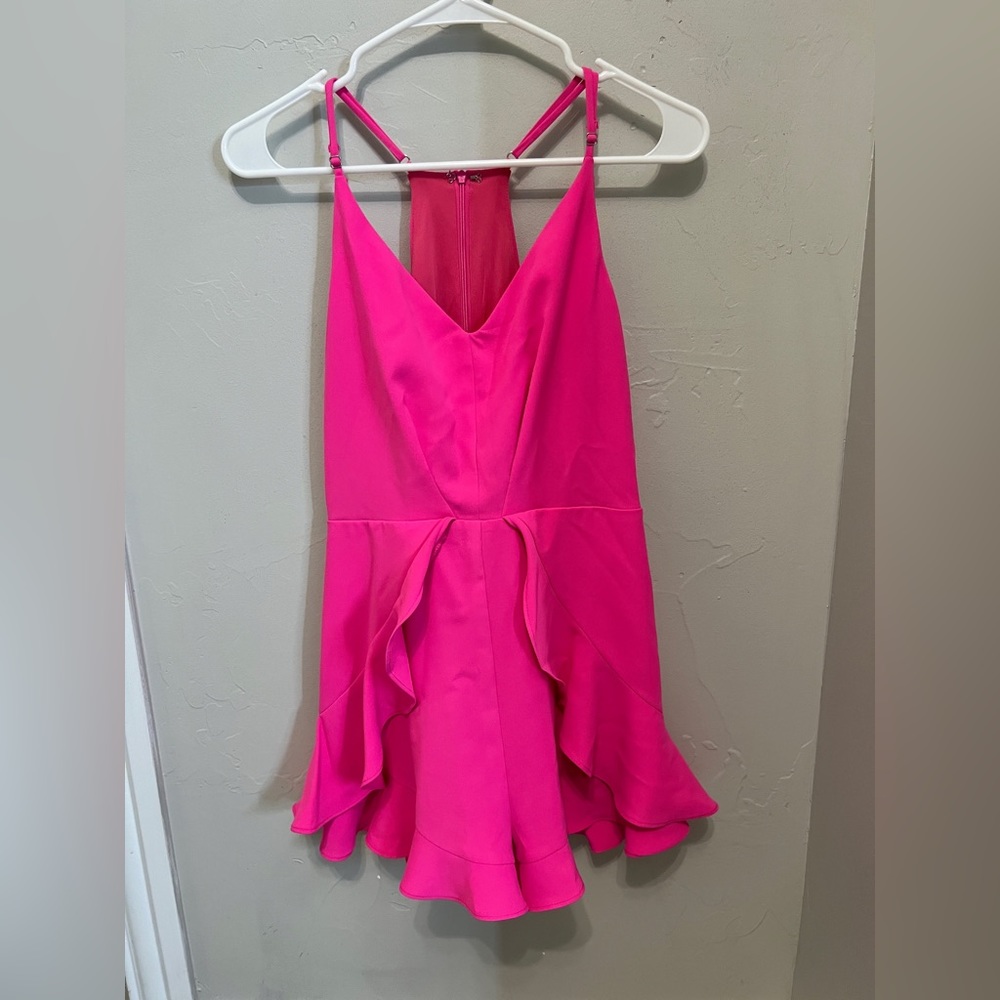 American Threads Pink dress. Size M. fits Xs/S/M/L. adjustable straps.